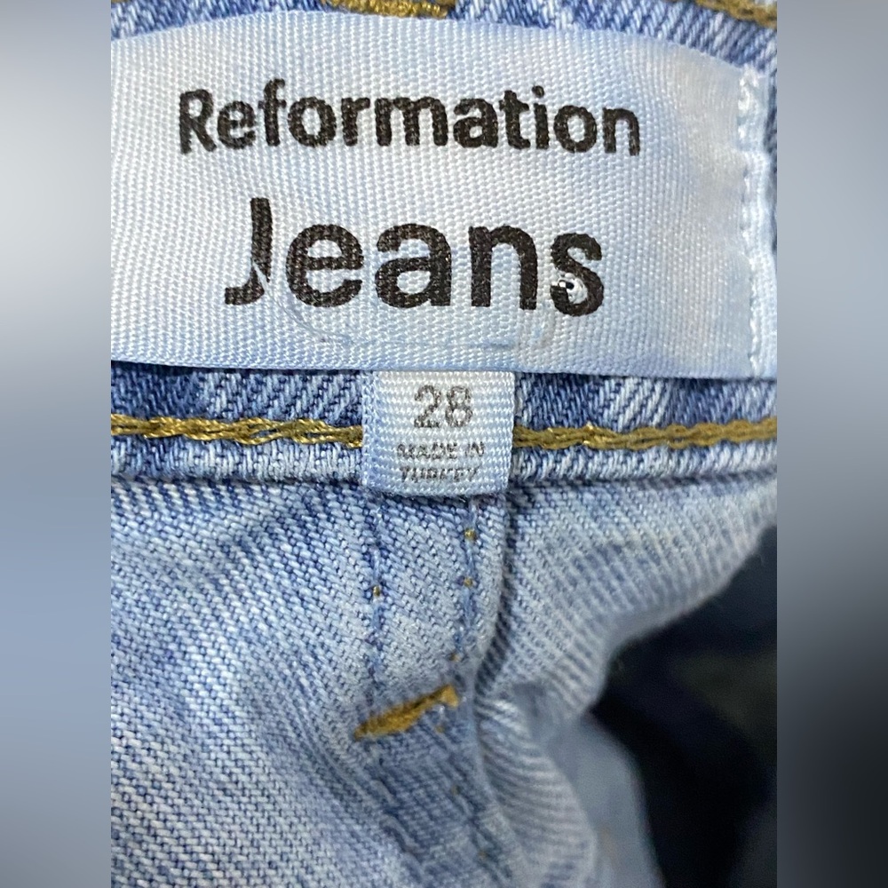 Reformation Wilder High Rise Wide Leg cropped Jeans - Dillon size 28 - Picture 6 of 7
